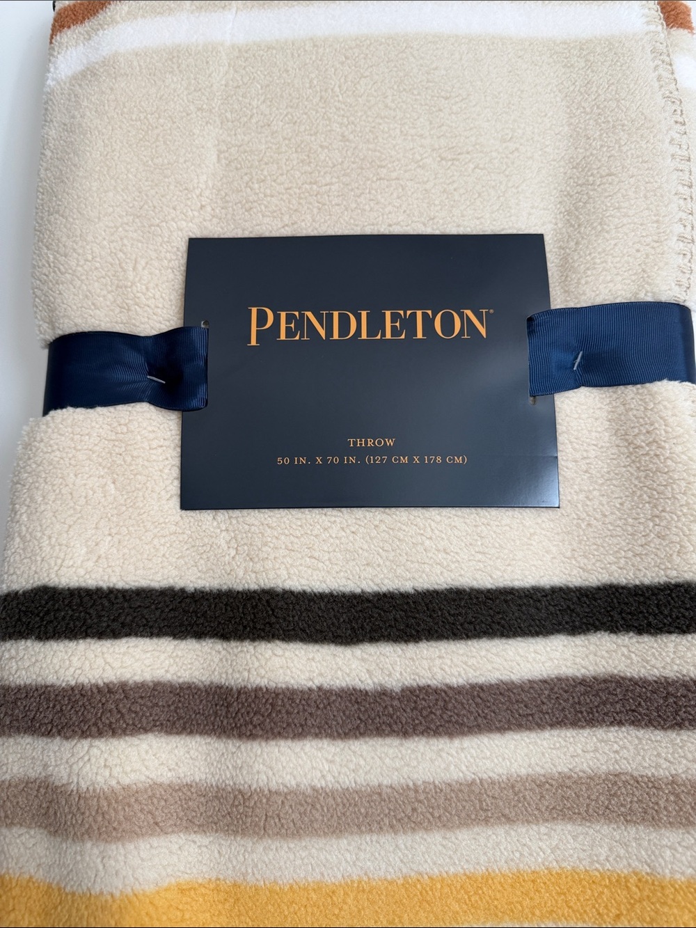 NWT Pendleton Fleece Throw Blanket - Picture 3 of 5